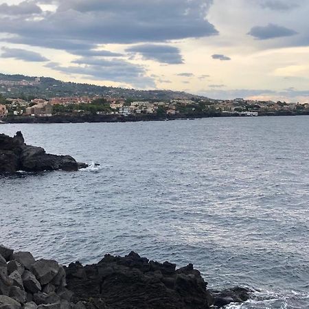 Le Tre Meraviglie A 200 M Dal Mare Catania Exterior foto