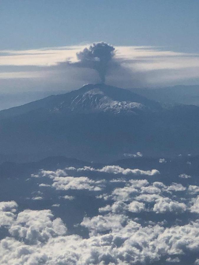 Le Tre Meraviglie A 200 M Dal Mare Catania Exterior foto