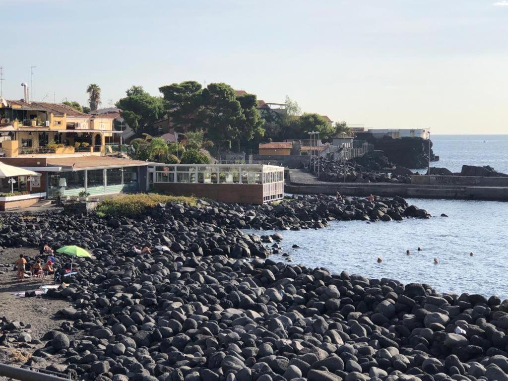 Le Tre Meraviglie A 200 M Dal Mare Catania Exterior foto